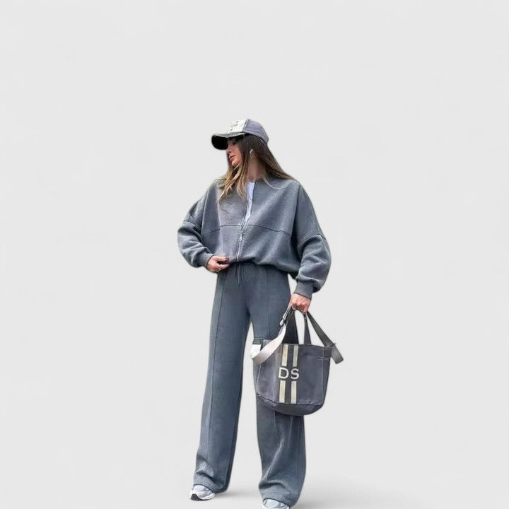 Alice | Comfortable Jumper And Trousers