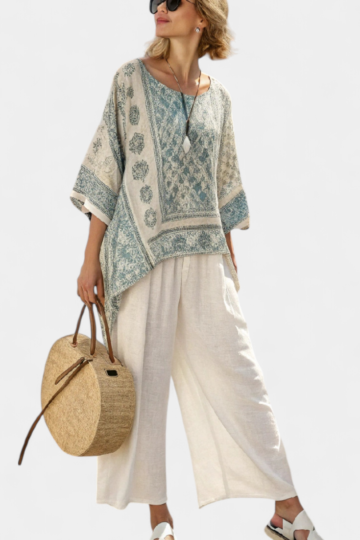 Alice | Comfortable Printed Blouse & Wide-Leg White Trousers