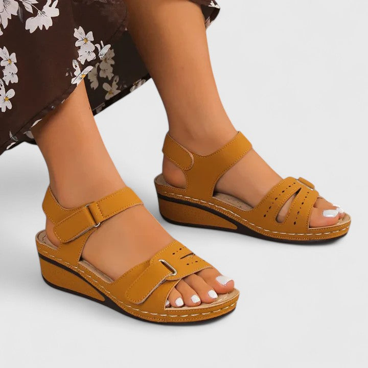 Yara | Orthopaedic Sandals