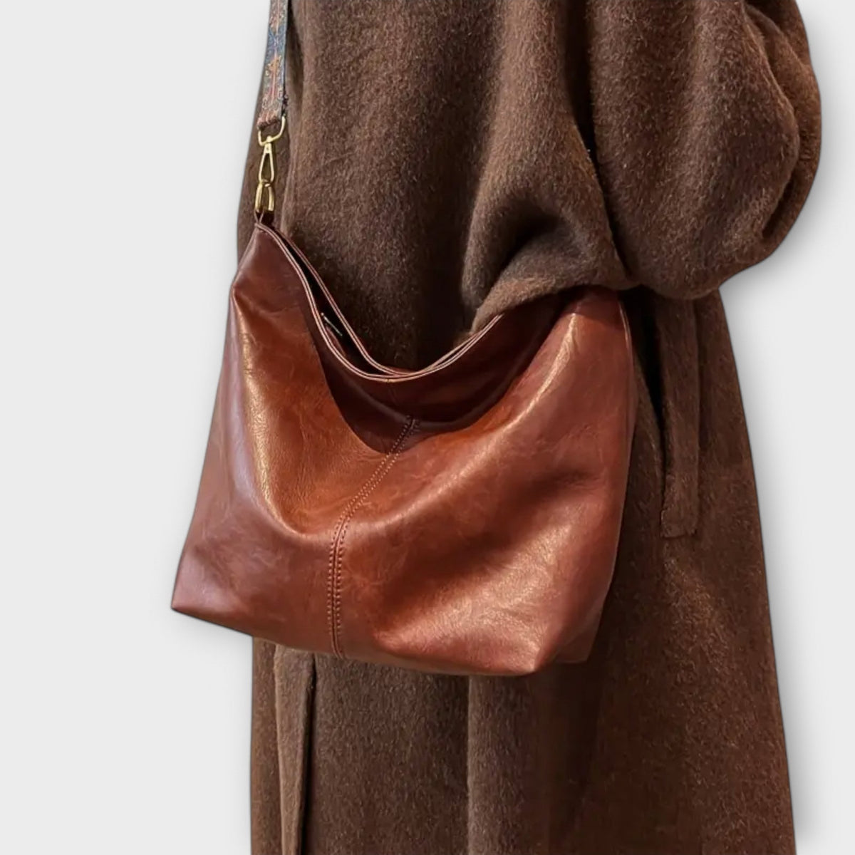 Rose | Women’s Shoulder Bag With Unique Strap